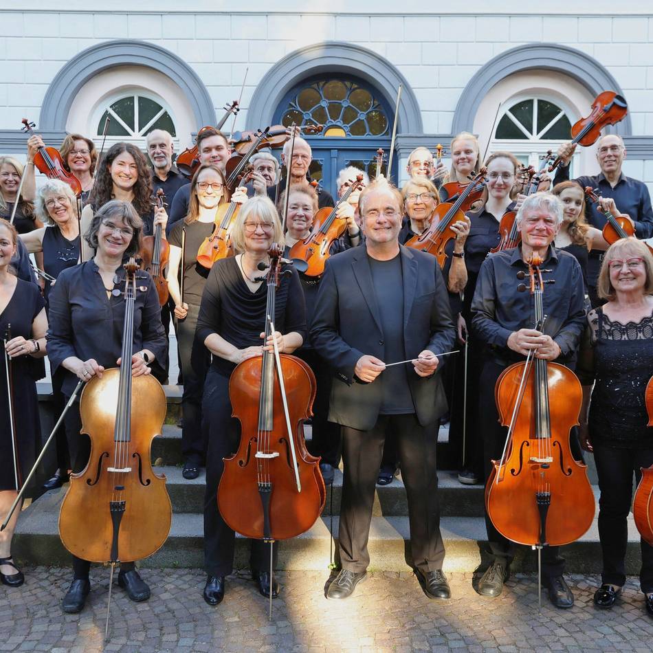 Herbstkonzert in Moers: NKM eröffnet neue Konzertsaison mit Smetanas „Moldau“