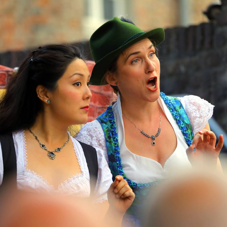 Open Air in Moers: „Freischütz“ in 90 Minuten begeistert Hunderte
