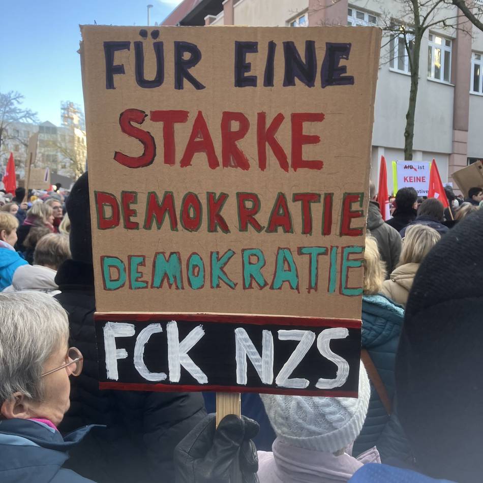 Politisch motivierte Straftaten: Deutlich mehr rechtsextreme Straftaten im Kreis Wesel