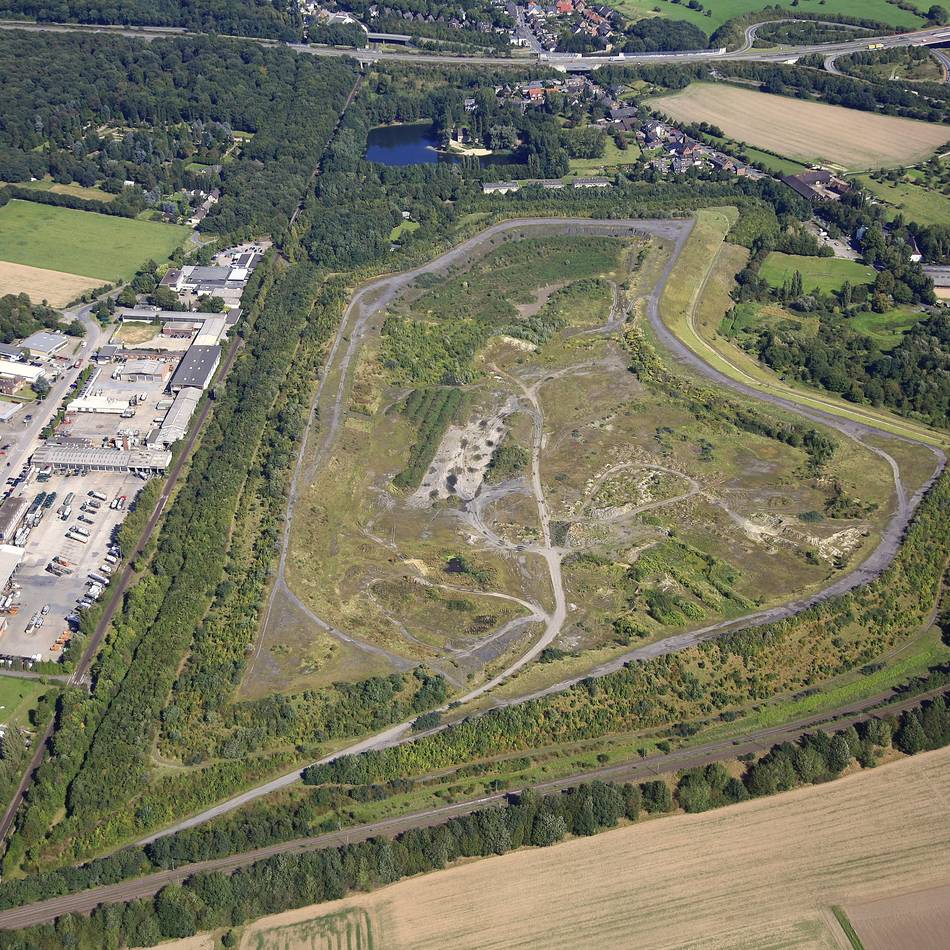 Umstrittene Deponie: ADFC und BUND radeln zur Lohmannheide