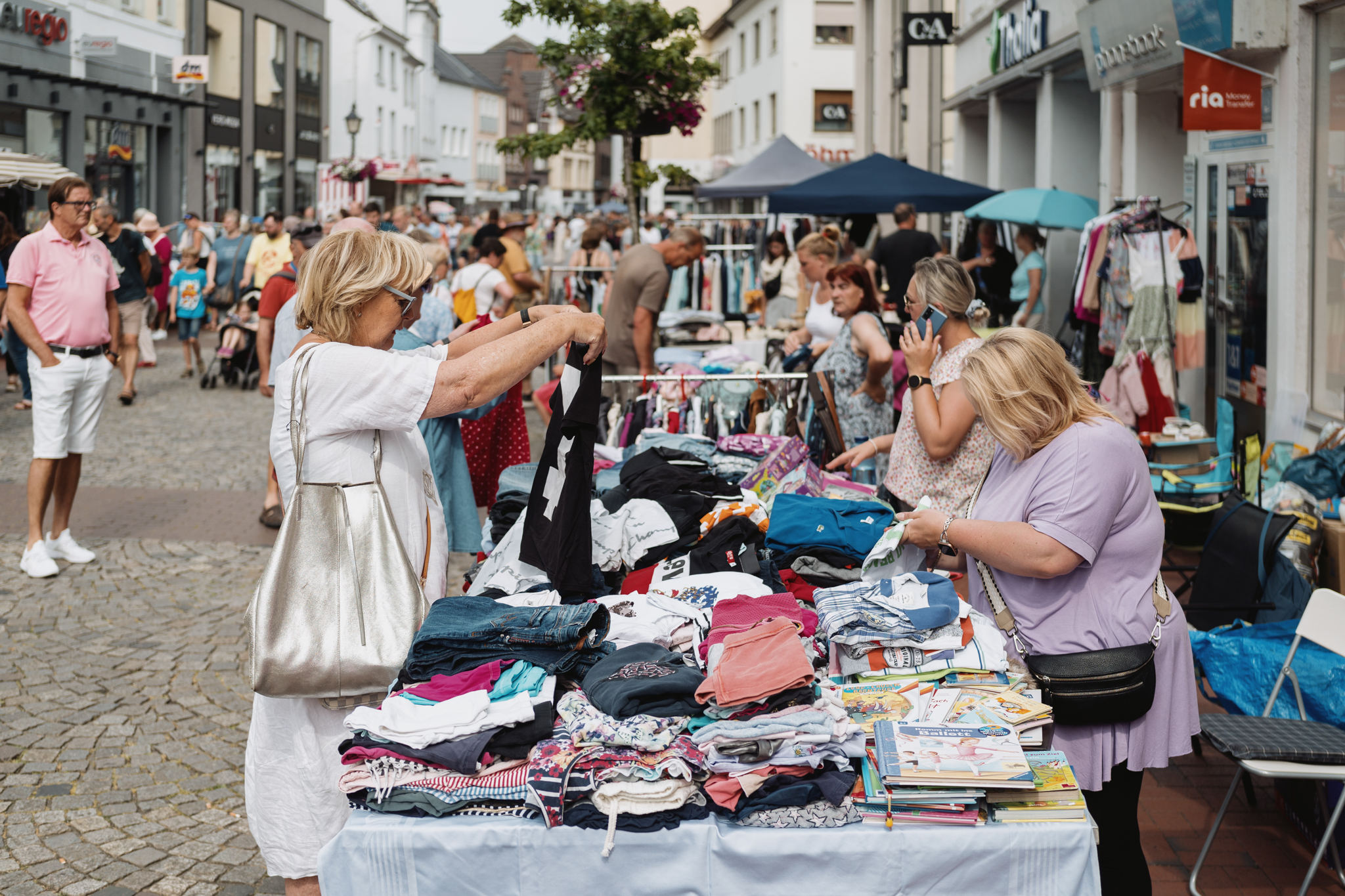 2. Moerser City-Trödelmarkt