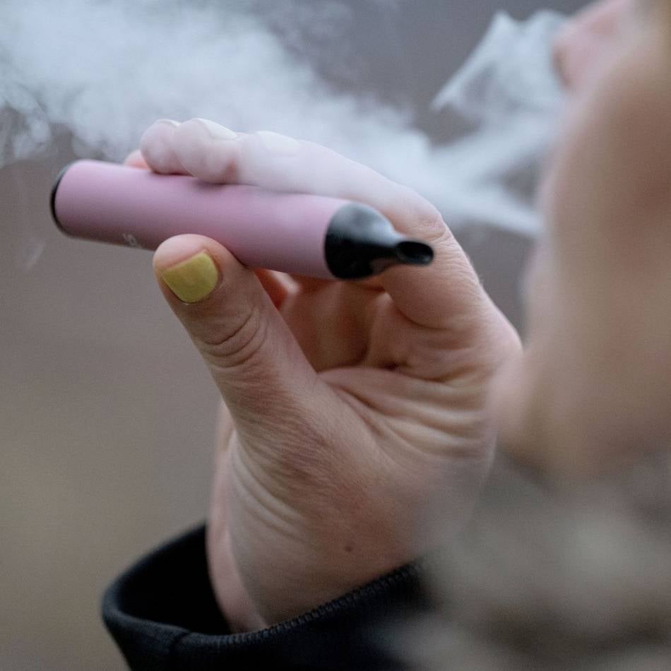 Ermittlungen im Kreis Wesel: Bande soll 7,6 Millionen Vapes eingeschleust haben
